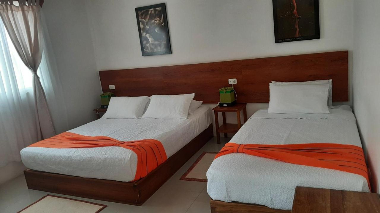 Hostal Tero Real Puerto Villamil Exterior foto