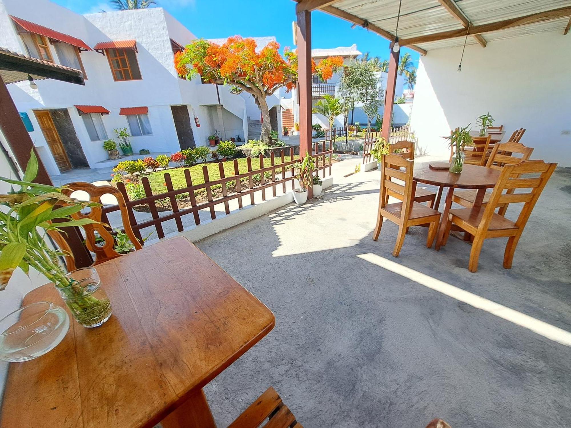 Hostal Tero Real Puerto Villamil Exterior foto